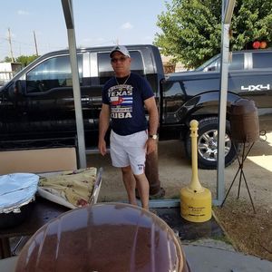 Meet your Posher, Ernesto